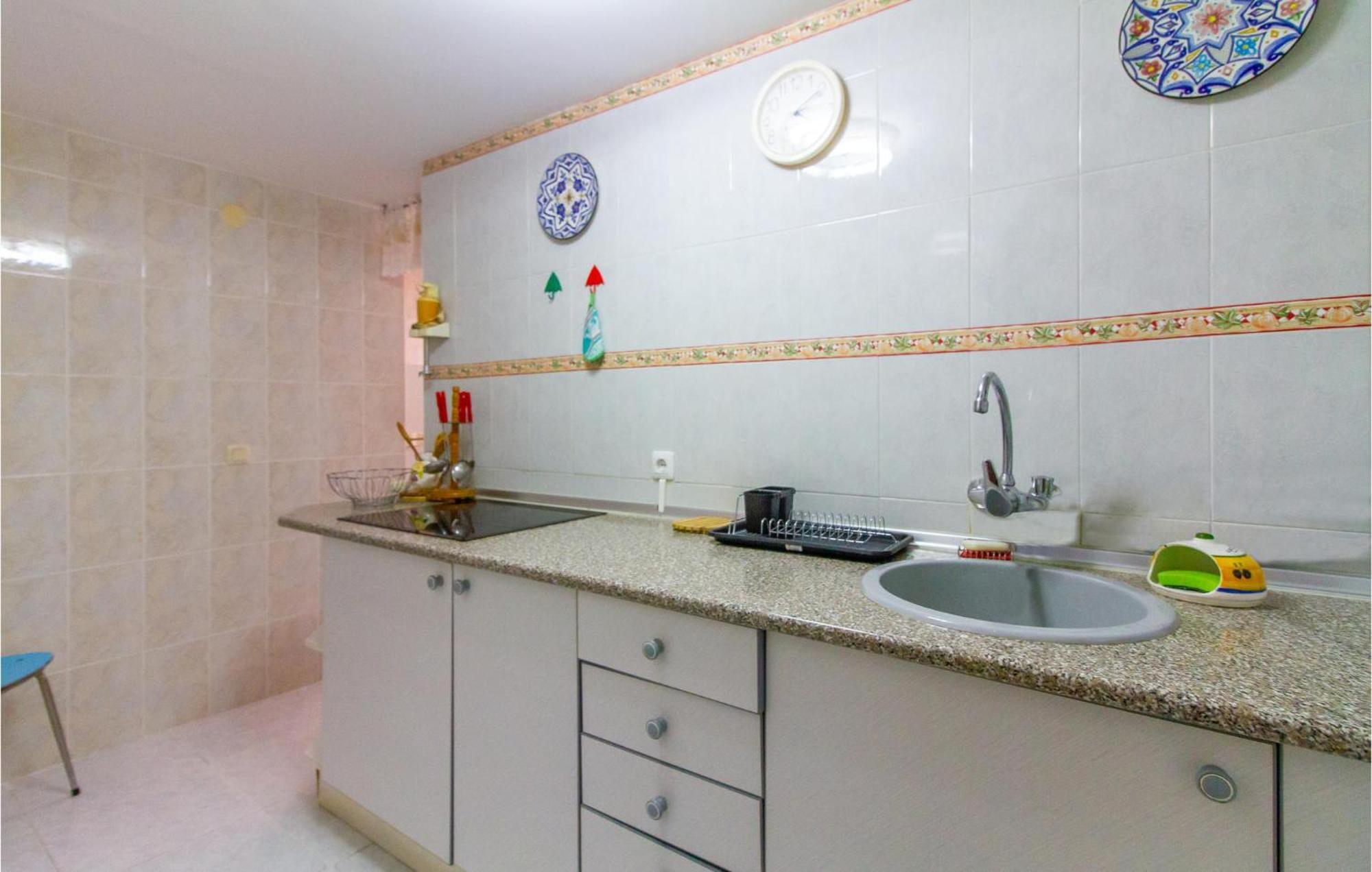 Stunning Apartment In Gandia With Kitchen Buitenkant foto