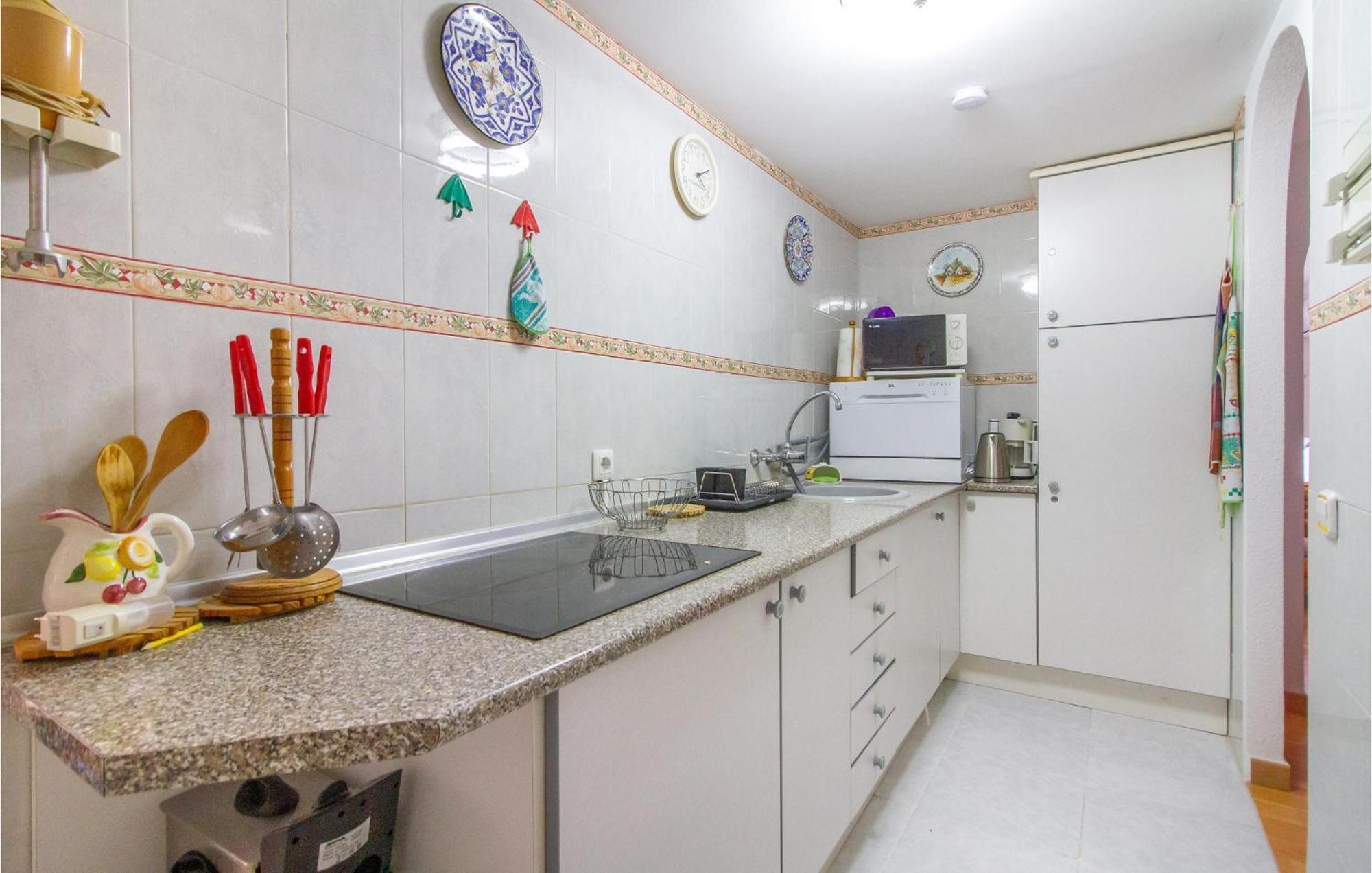 Stunning Apartment In Gandia With Kitchen Buitenkant foto
